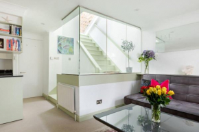 Stylish Apartment with Private Rooftop in Covent Garden
